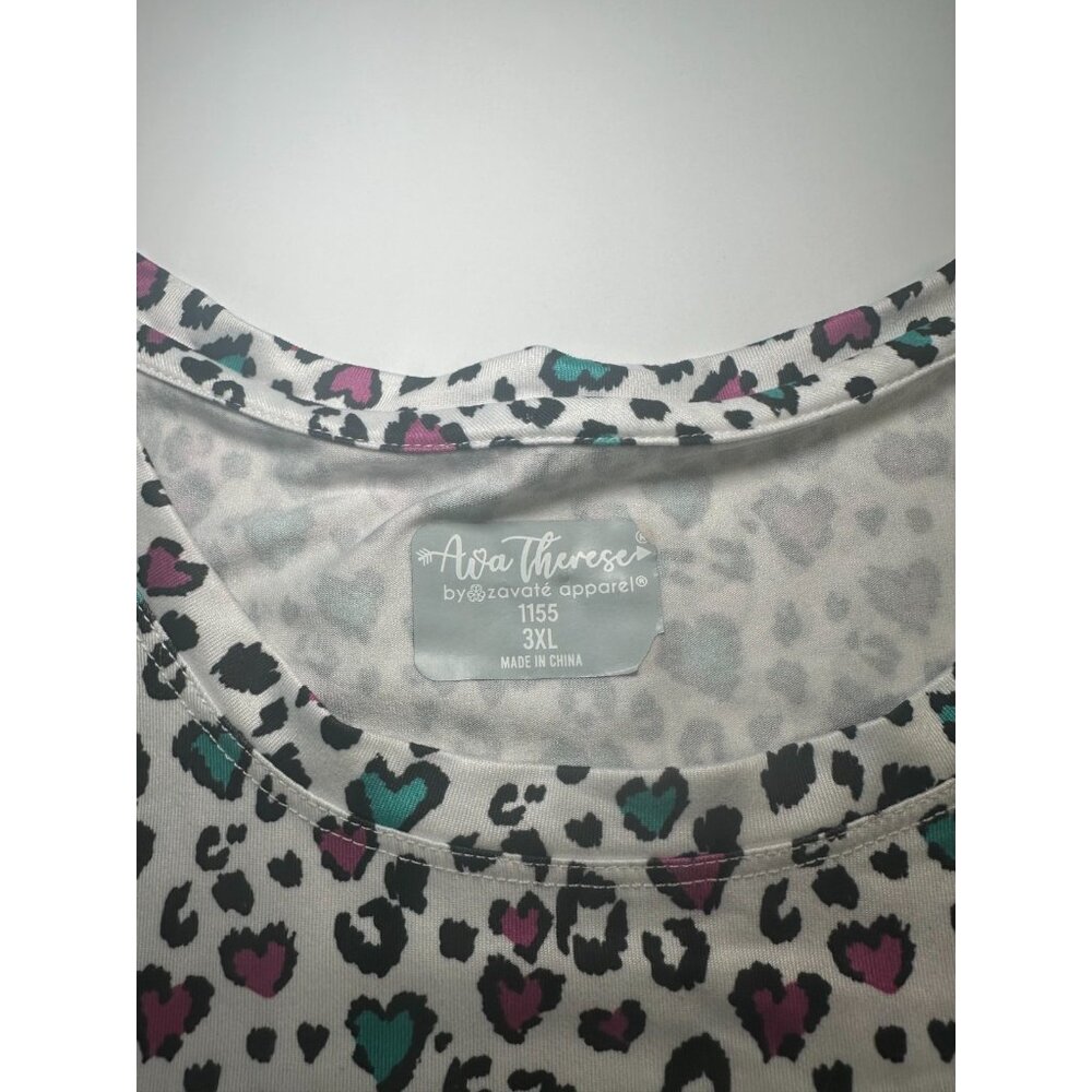 Ava & Therese Women’s Heart Leopard Print Top Crew Neck Stretch 3XL Plus - Picture 2 of 8